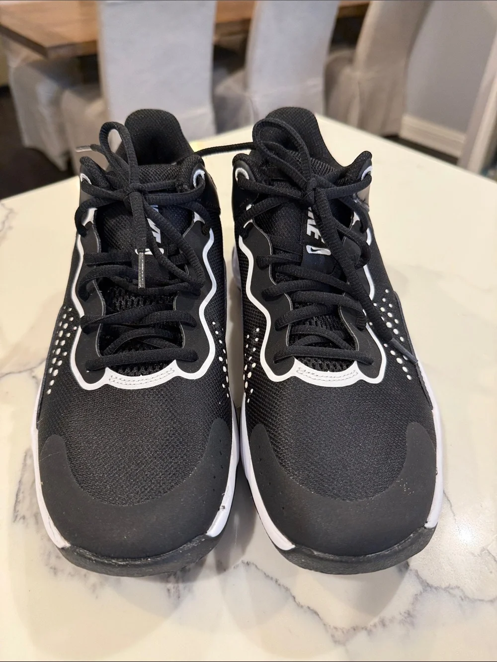 Nike Fly By Mid 3 sneaker men’s size 8.5 excellent condition.